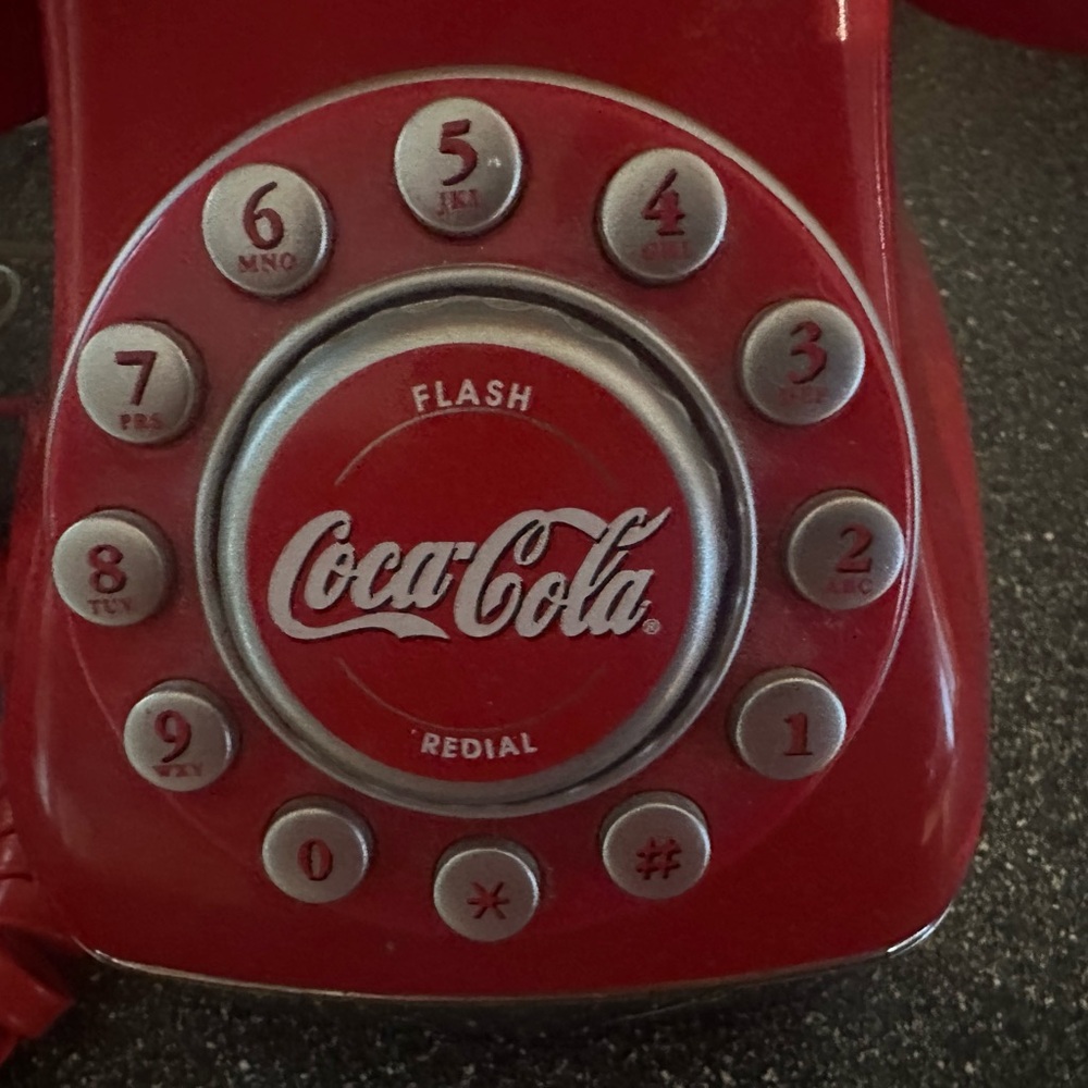 Coca-Cola Classic Red Telephone - Picture 2 of 6